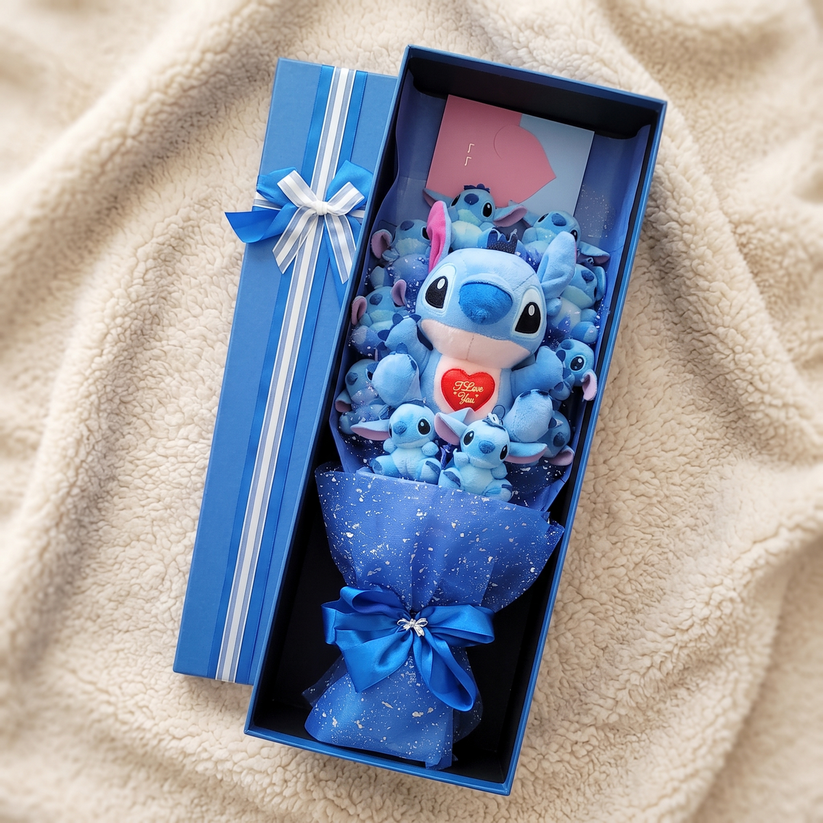 Bukett gosedjur Stitch I Love You i presentask