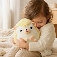 Gosedjur igelkott kawaii gul och beige