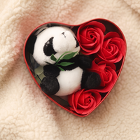 Gosedjur panda alla hjärtans dag hjärtask och rosor