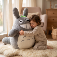 Gosedjur jättestor Totoro stort leende