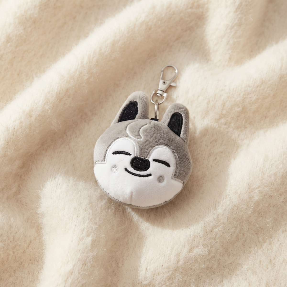 Nyckelring gosedjur varg kawaii 9 cm